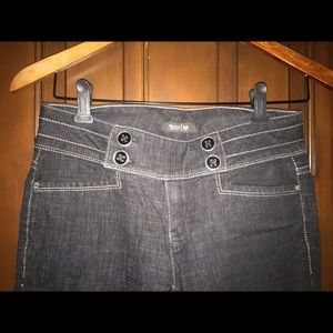 Black and white jeans boot cut
